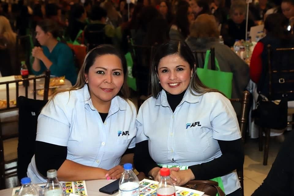 Oneida González y Mayra Araiza