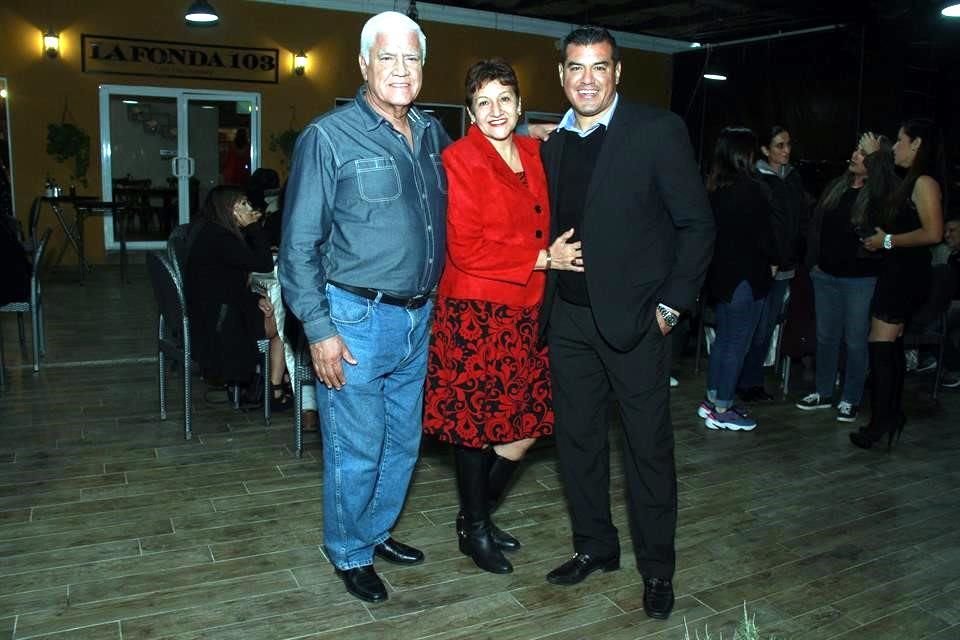 Raúl Martínez, Gabriela Martínez, Nora Sepúlveda de Martínez y Cristian Martínez