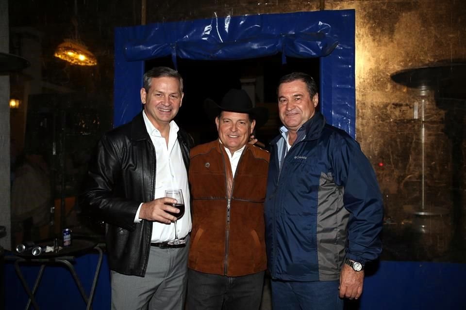 Alejandro Chapa, Jorge Montemayor y Carlos Marín Quiroga