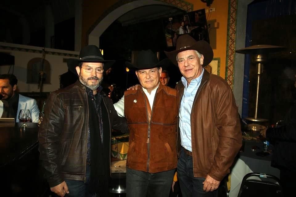 Jorge Santos, Jorge Montemayor y Rafael Petrochi