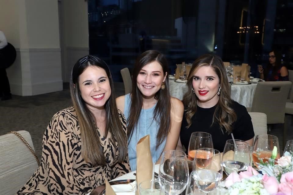 Laura Fuentes, Tania Marcos y Daniela Elizondo