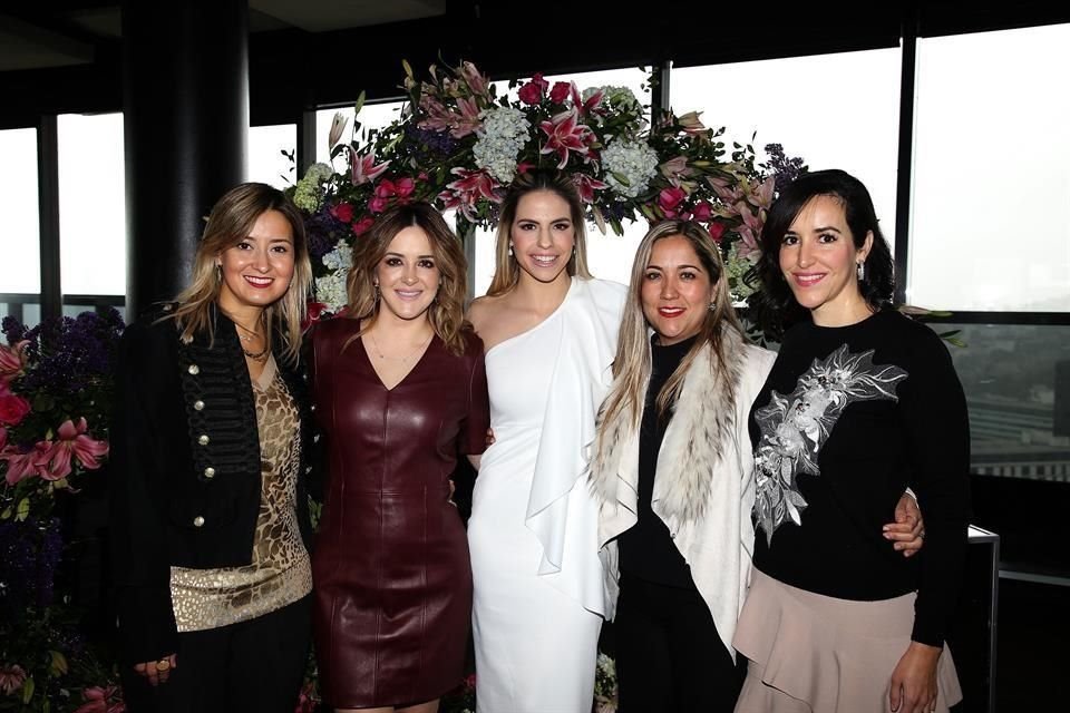 Mónica Leal, Valeria González, Cecy Chapa Vázquez, Diana Ochoa y Ana Lucía Valdés