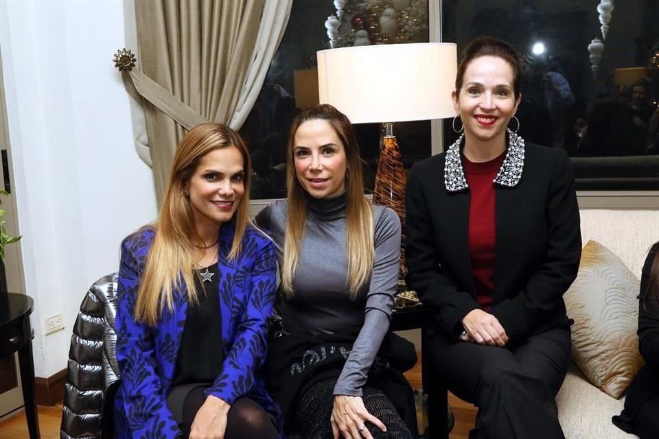 Herica Cortés de Scott, Marcela Lozano de Arcq y Gabriela Elizondo de García