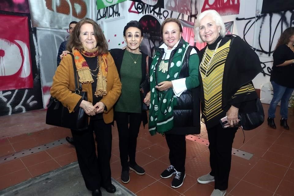 Magda Madero, Tineta Gámez, Angélica Tijerina de Pérez Salinas y Victoria Eugenia Sánchez de Guerrero