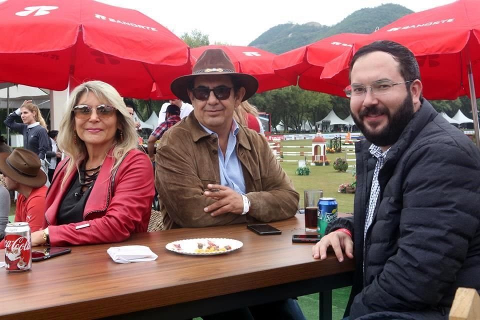 Thelma Pérez, Mario Esparza y David Alanis