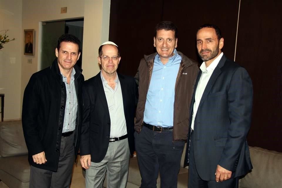 Nissim Maya, Eduardo Drucker, Alejandro Morales y León Dachner