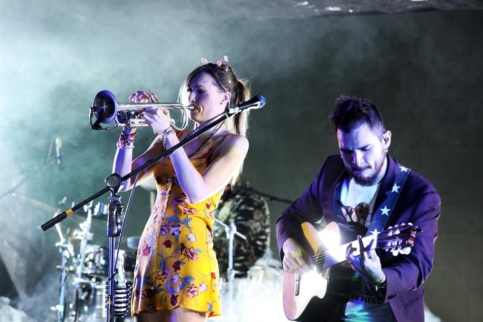 El grupo dio un show en Querétaro durante la apertura de un hotel.