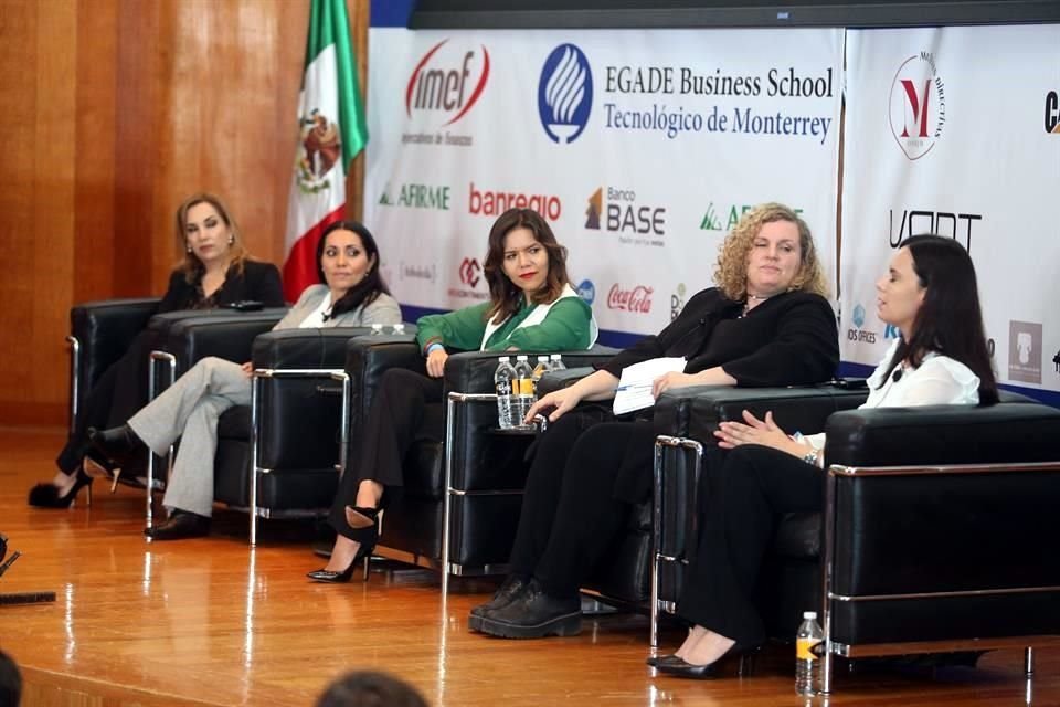 Participantes en el Work Life Balance Forum, que organizaron el Instituto Mexicano de Ejecutivos de Finanzas (IMEF) Monterrey y la Egade Business School.