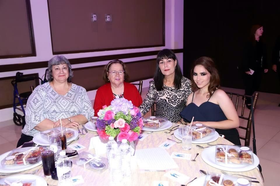 Bertha Alicia Treviño, Irene Garza, Carmen Canales y Jaqui Pérez