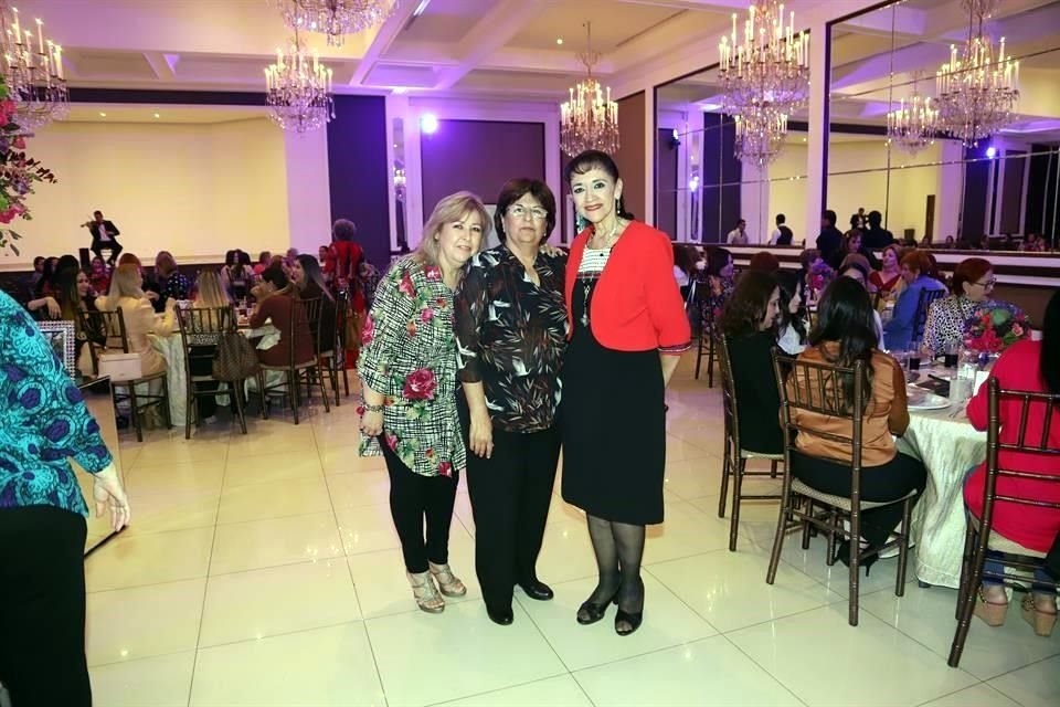 Emma Treviño, Magda Guajardo y Bertha Anita Garza