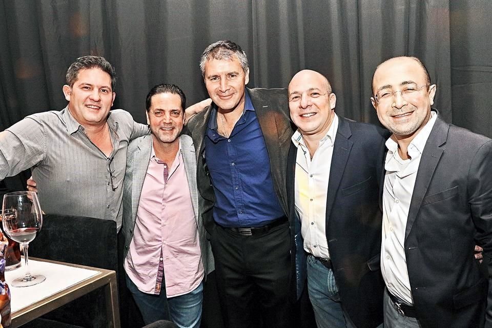 Carlos Pérez, Homero Quiroga, Silverio Pérez, Pepe Garza y Rubén Gracia