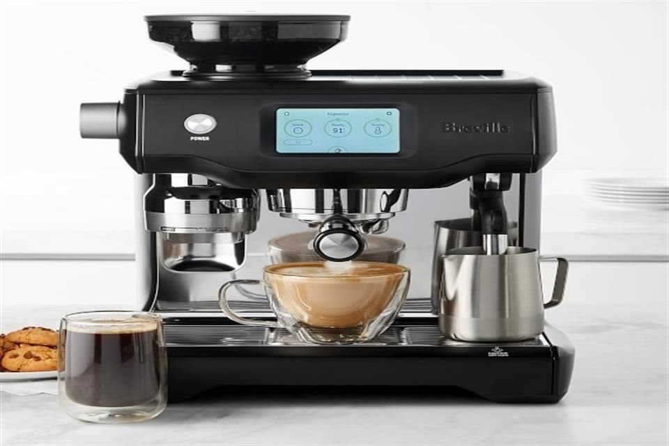 La Breville Oracle Touch Fully es una cafetera que cuenta con una pantalla que te muestra los distintos tipos de espresso que te puede preparar. <br>Cuesta 2,500 dólares en línea.<br> 