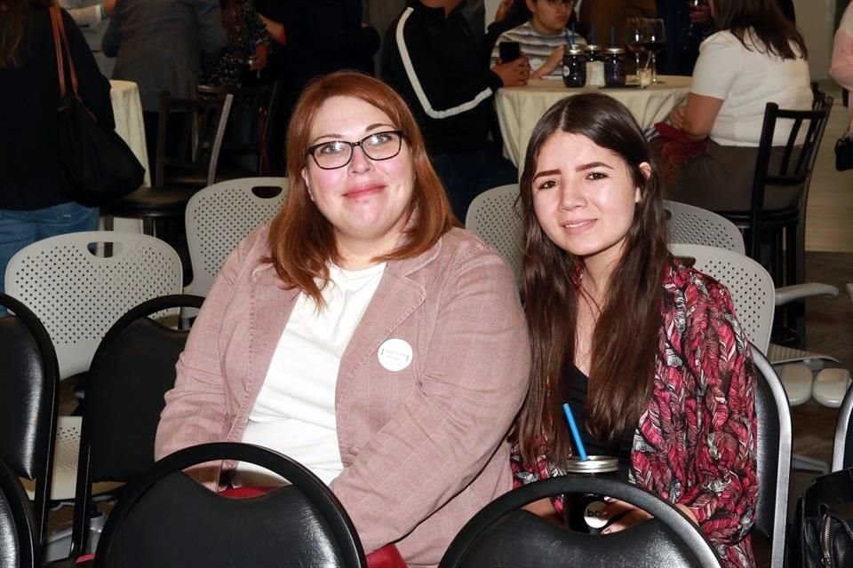 Patricia Hernández y Anny Medina