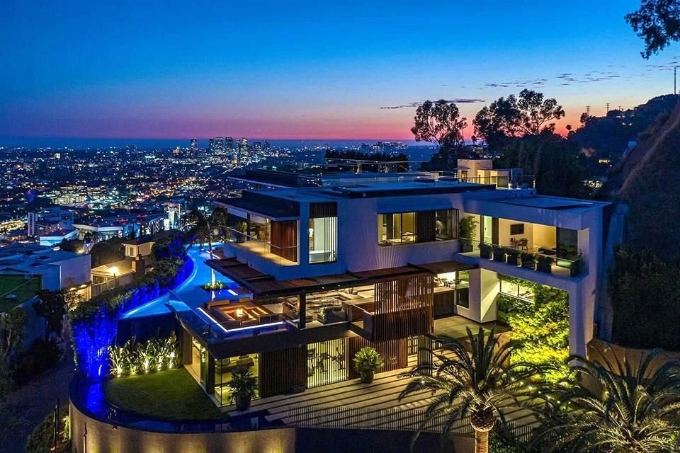Home $weet Home >> Hollywood Hills