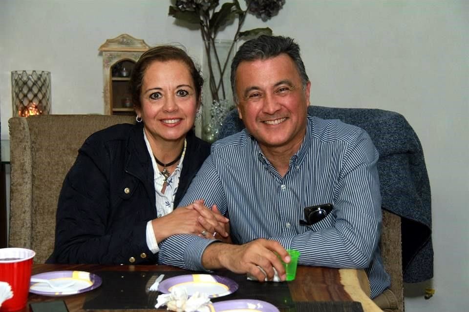 Bella Leal y Carlos Barrios