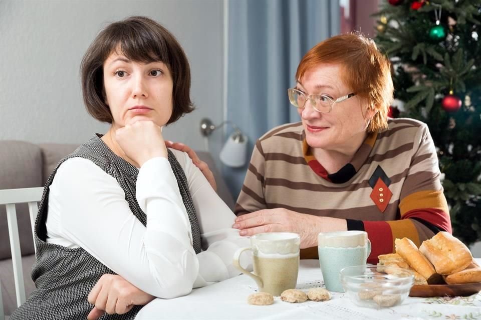 Aunque en estas fechas te reencuentres con los parientes que hace tiempo no veías y realmente quieras ponerse al tanto de sus vidas, hay maneras de preguntar sin incomodar a los demás.