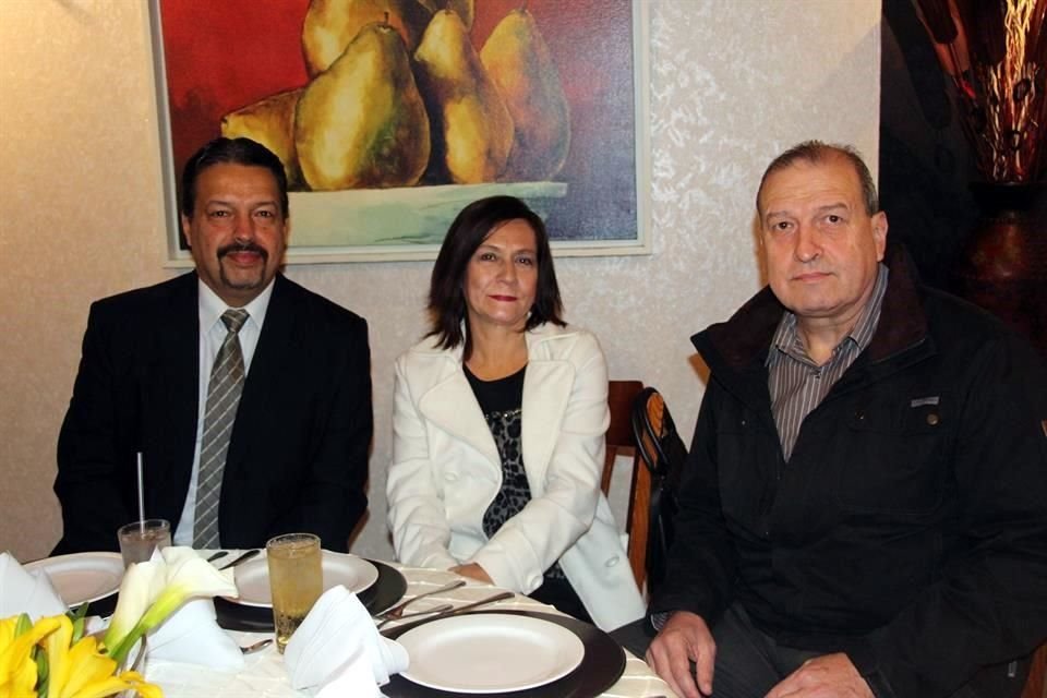 Javier Martínez, Nancy Quiroga y Daniel Martínez