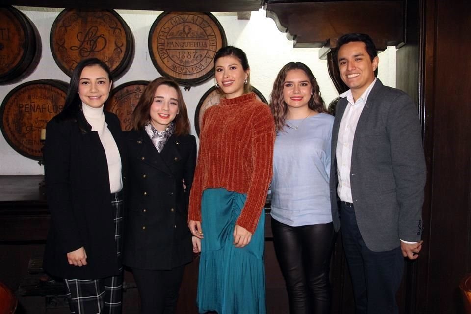 María José Briones, Abigail Canales, Patricia Elguézabal, Nancy Quiroga y Daniel Martínez