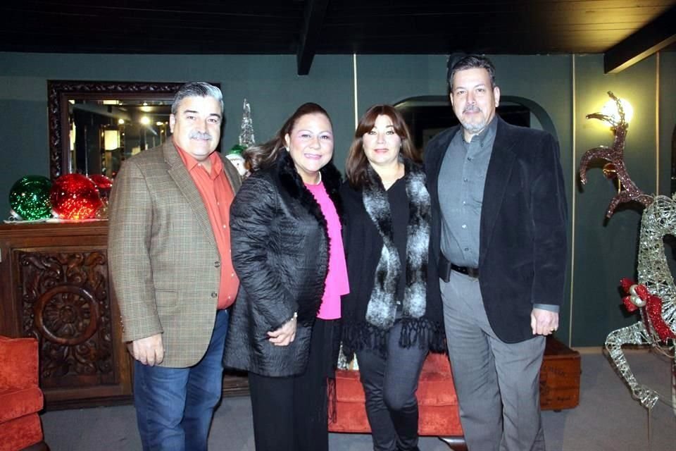Luis Martínez, Lupina Quiñones, Rosa Esthela Rodríguez y Manuel Martínez
