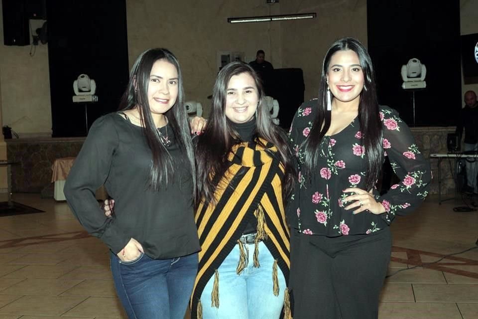 Julia Benavides, Gabriela Guajardo y Maribel Colunga