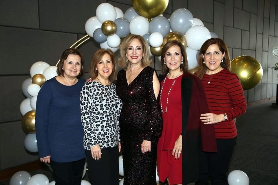 Maru González, Judith González de Elizondo, Tina Garza de Madero, Catalina González de González y Luly González de Villarreal