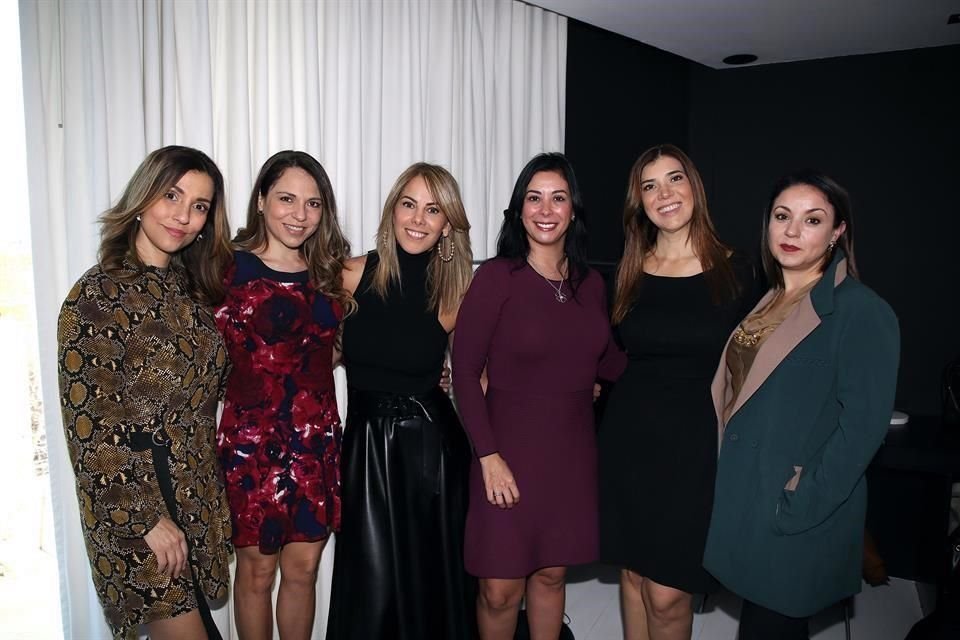 Myrthala Garza, Karla Garza, Kathia Cepeda, Angélica Guerra, Bella Leal y Beatriz Ortega