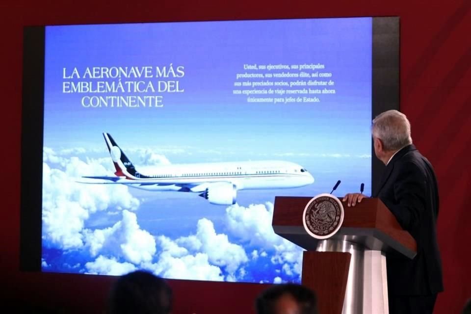 Una vez en México, el avión permanecerá en el Hangar del Sexto Grupo Aéreo, en el AICM.