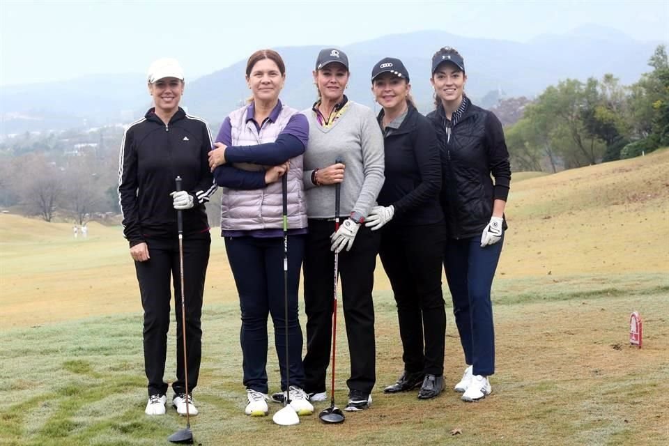 Lorena Salum, Edith González, Kathia González, Thelma González y Titi González