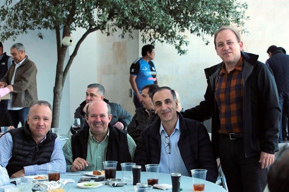 Patricio Garza, Carlos Saenz, Javier Benitez y Arturo Garza