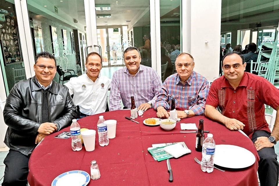 Pedro Valdez, Ricardo González, Jorge Rivera, Luis Manuel Aranda y Ricardo Cavazos