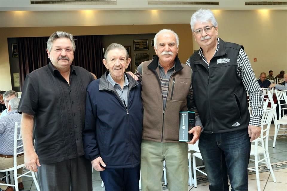 Santiago Cantú Fernández, Arcadio Reséndez, Reynaldo Farías y Angel Arnaud