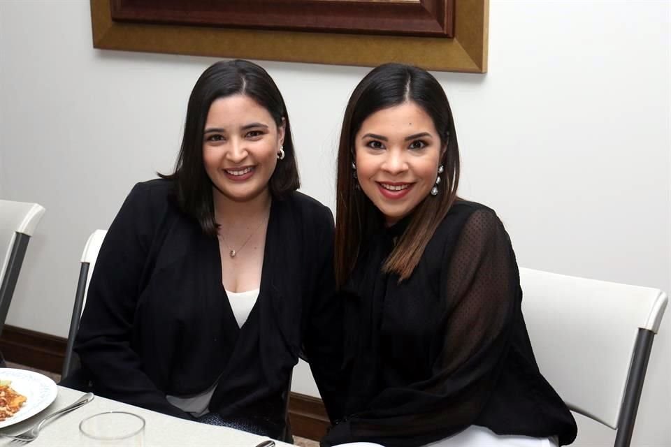Rubí Rivera y Camila Moya