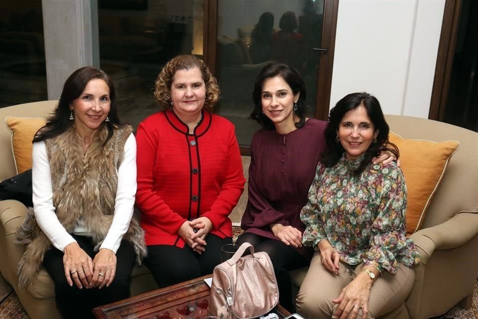 Gabriela González, Vicky Cantú de Santos, Claudia Castillo de Herrera y María Elena González de Coronado