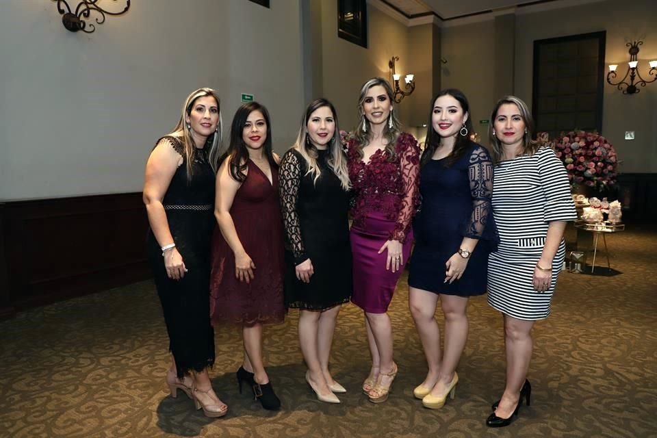 Gaby de la Garza, Deisy Bustos, Mely de la Garza, Denisse de la Garza de Garza, Fabiola Gutiérrez y Faby de la Garza