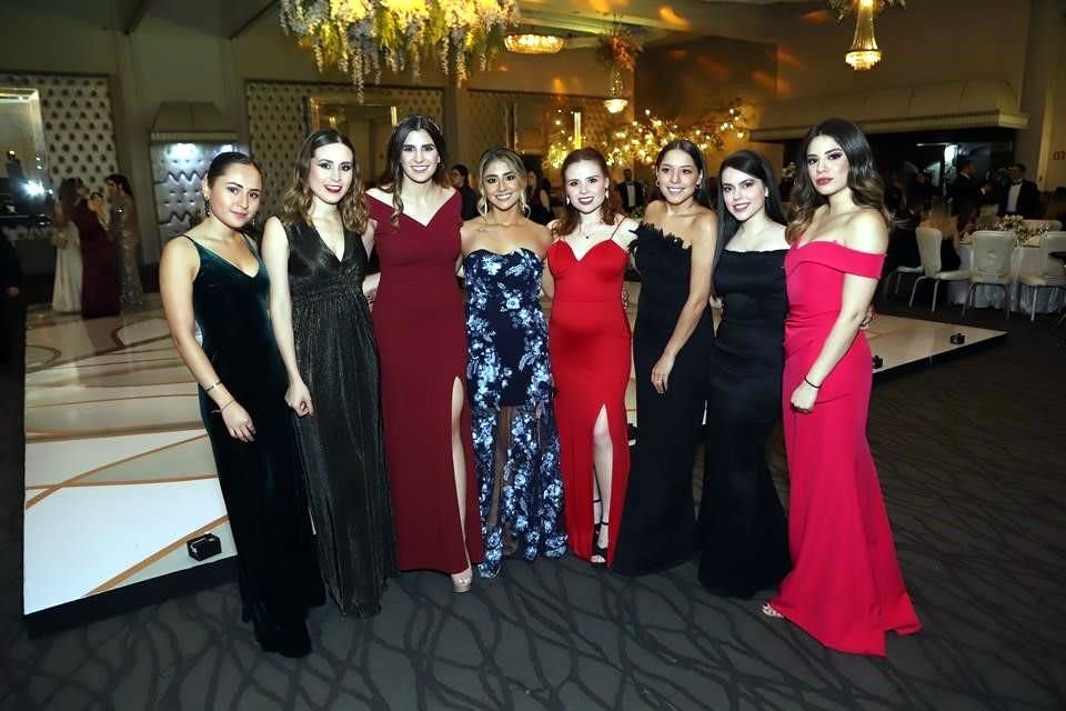 Karen López, Karina López, Ana Martínez, Andrea González, Samantha Garza, Marcela Rojas, Ale Garza y Melissa Gálvez