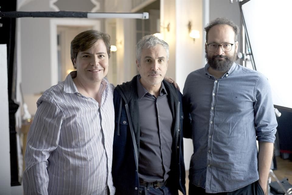 El cineasta charló con Andrés Clariond (izq.) y Gabriel Nuncio.