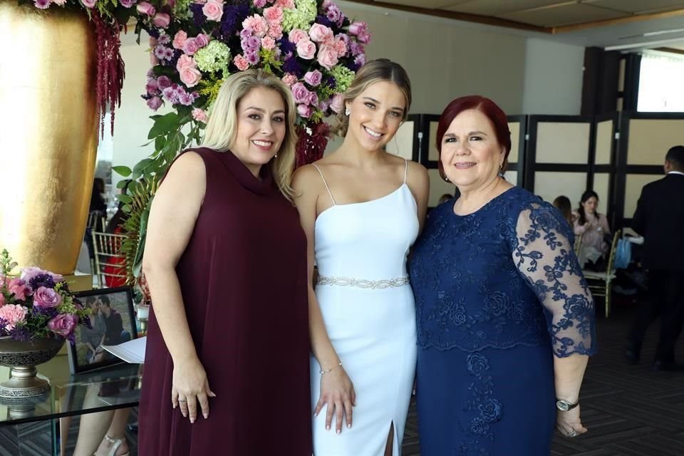 Rita Castillo de Tamez, Mariana Covarrubias Fernández y Martha Fernández de Covarrubias