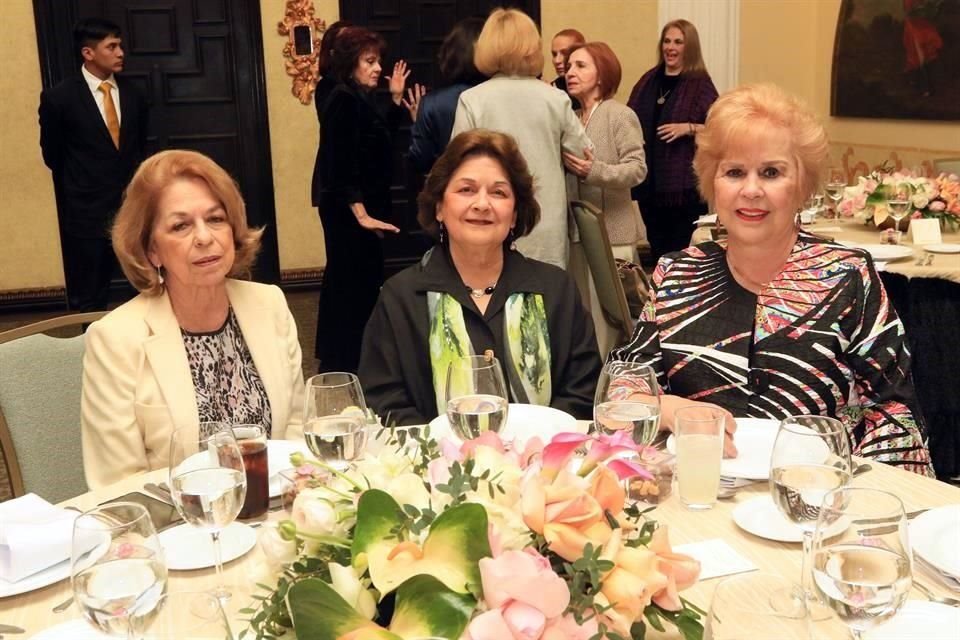 Pilar Herrera de De la Garza, Josefina Guzmán de Pozas y Blanca Alicia Margáin de Salinas
