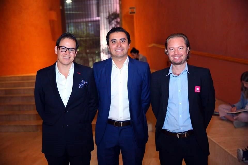Juan Camilo Montaño, Felipe Gómez y Bernardo Elizundia