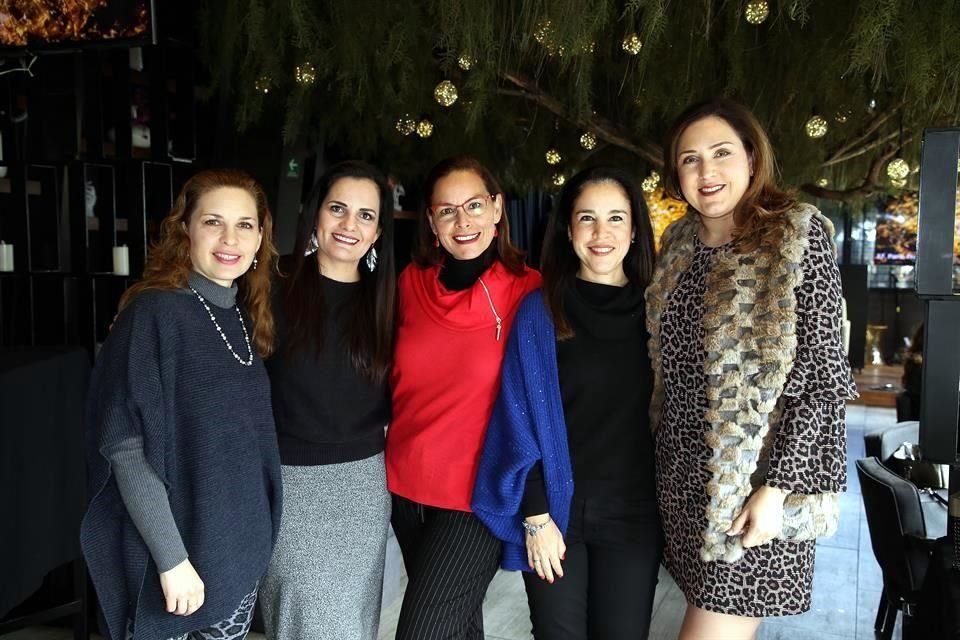 Vivi Ancira de De la Torre, Alicia Valenzuela, Judith Sepúlveda, Irma Elizondo de Gutiérrez y Vero González de Garza