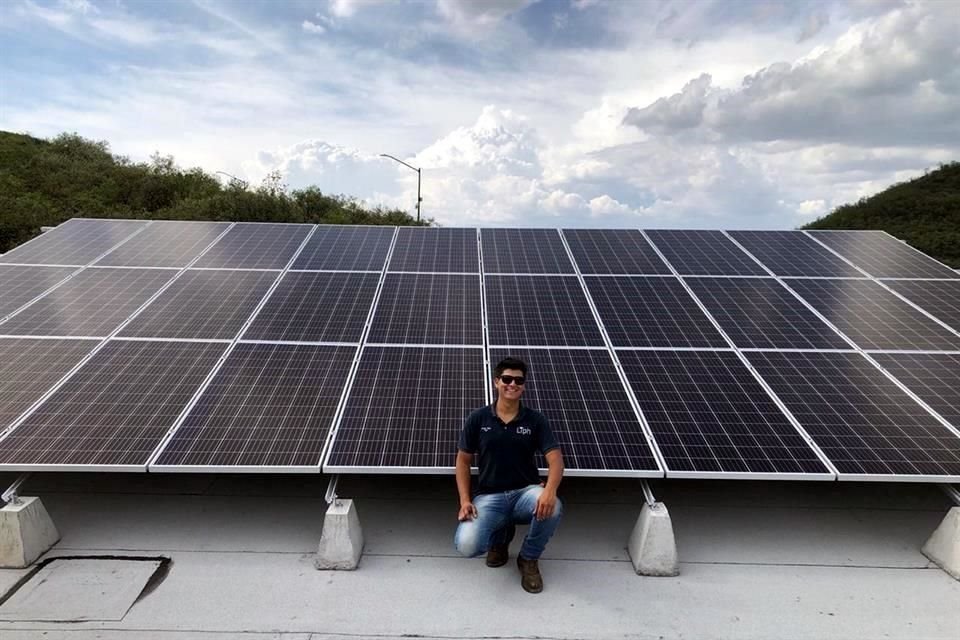 Para este año, Jorge Díaz tiene al menos dos proyectos de instalación de paneles solares, uno de ellos, en García.