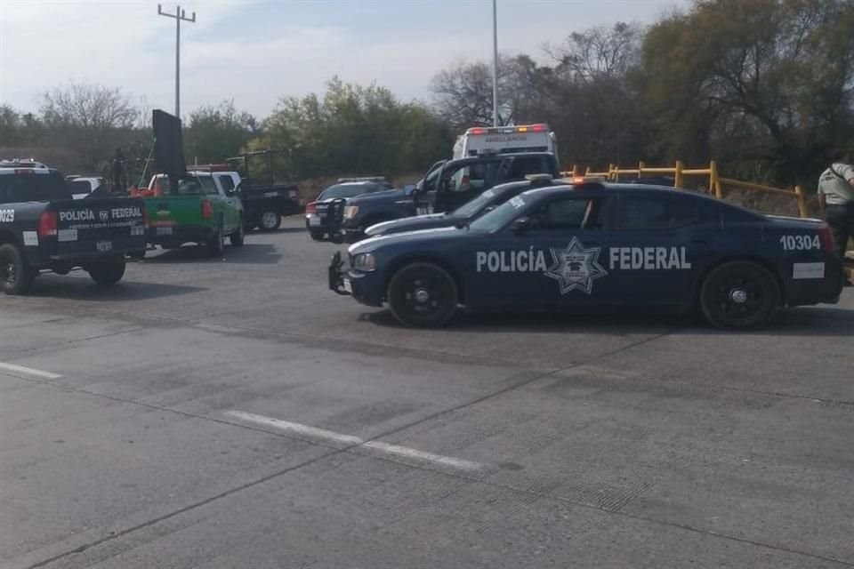 El hecho fue reportado a la altura del kilómetro 100 de la Autopista a Laredo.