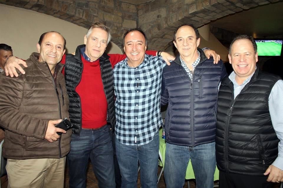 Julio César Nava, Rafael Petrochi, César Faz, Rodolfo Elizondo y Raúl Lozano