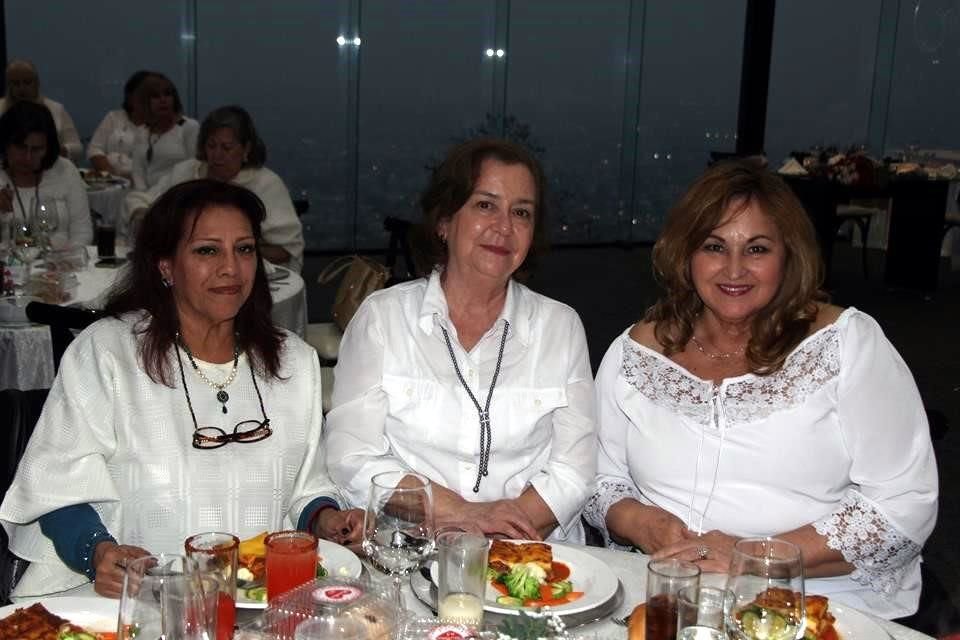 Patricia Nuñez, Armandina González y Blanca Ramírez