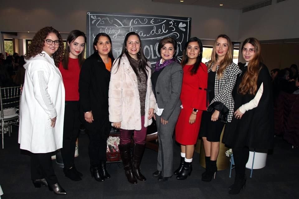 Mayra Molina, Judith Silva, Alejandra Garza, Mónica Estrada, Piva Salazar, Jaqueline Fuentes, Miriam Fernández y Mariela Domínguez