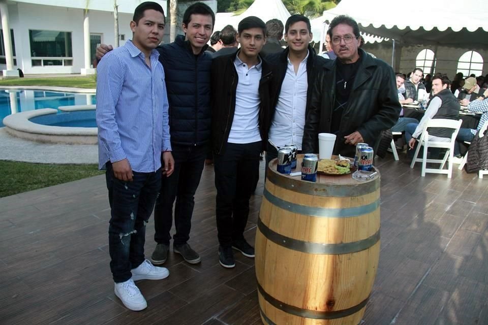Alan David Valdez, Hiram Acuaite, Mauricio Cortés, Alberto Cortés y Julio César Valdez