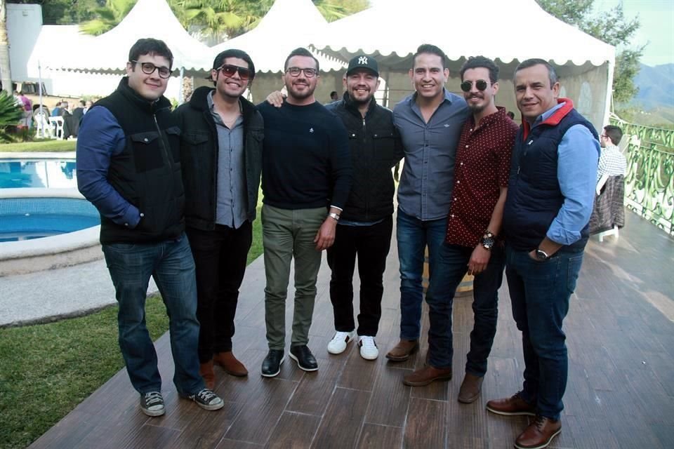 Daniel Palacios, Christian Rivera, Héctor Palacios, Javier Palacios, Aarón Robles, Rodrigo Garza y Daniel Martínez