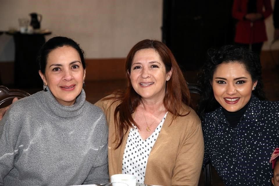 Norma Cárdenas, Martha Montoya y Debbie Kim