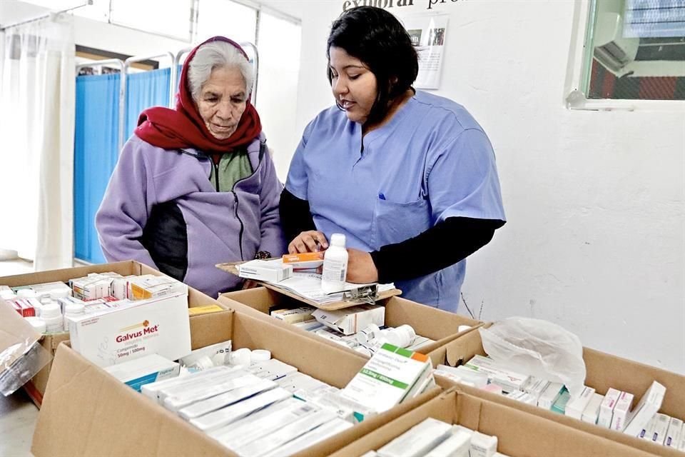 Servicio Social Comunitario Casa Samuel, A.C., busca brindar atención médica a adultos mayores  en situación vulnerable en zona de Santa Catarina. 