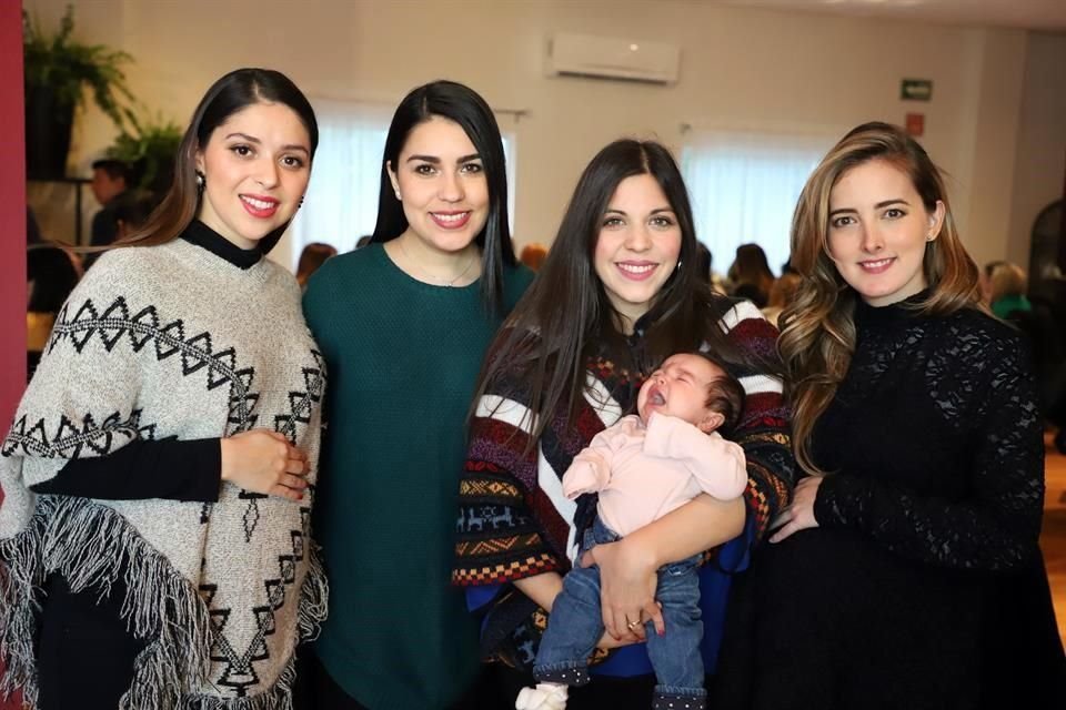 Fernanda Camacho, Ercika Cardenas, Yanin Rodríguez, Lucía Marín y Ana Karen Villarreal